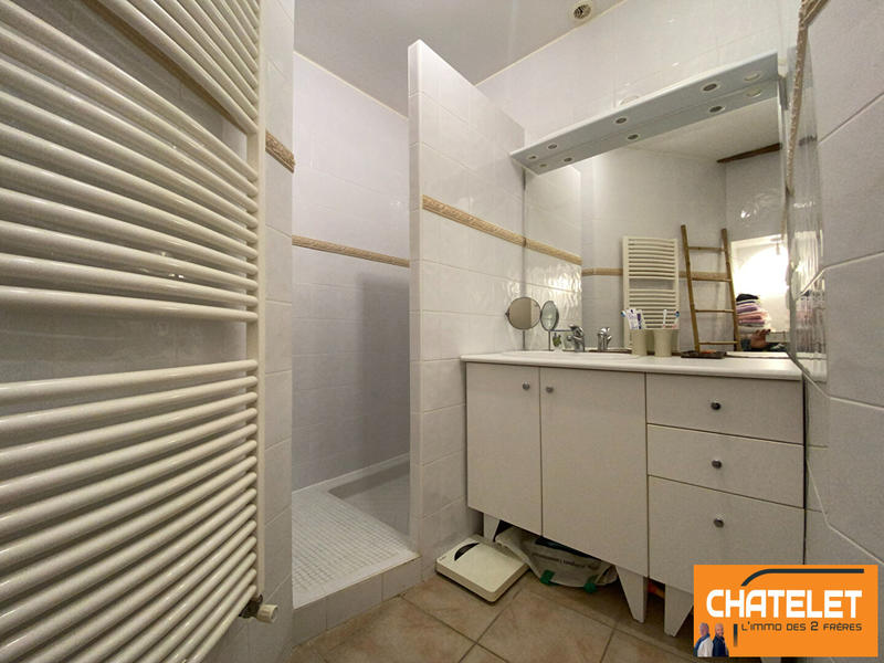 Appartement - 81 m² - 4 pièces