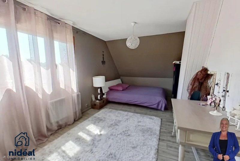 Maison traditionnelle - 170 m² - 6 pièces