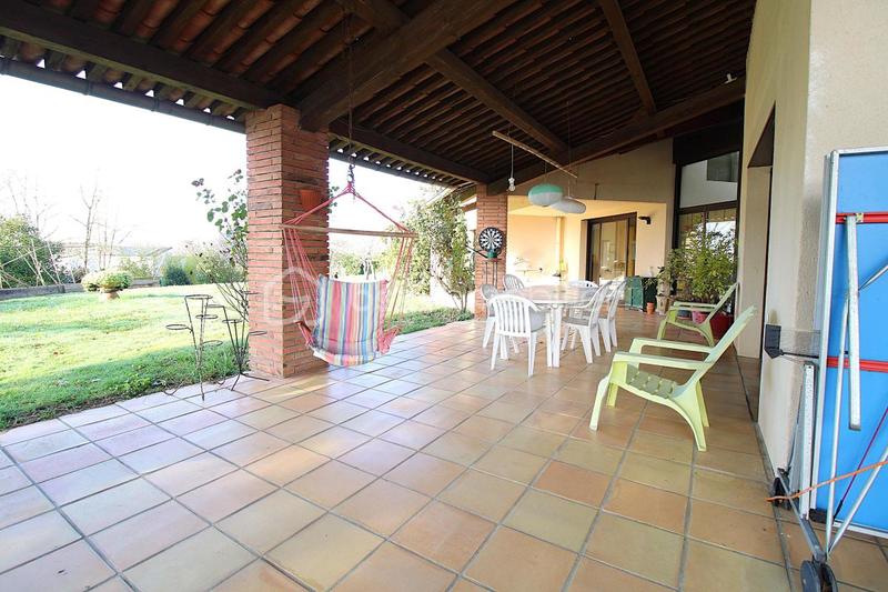 Demeure - 190 m² - 5 pièces