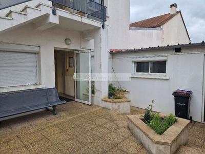 Maison - 520 m² - 24 pièces