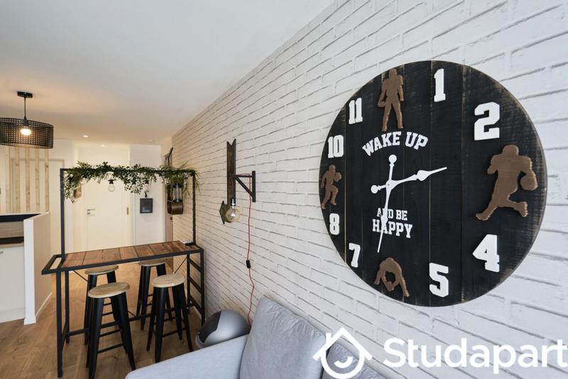 Chambre - 11 m² - 1 pièce