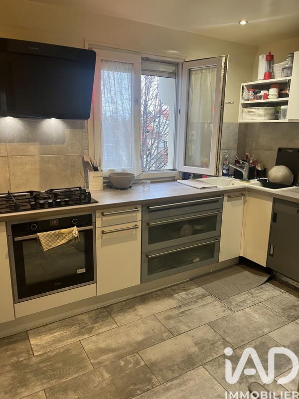 Maison - 204 m² - 11 pièces