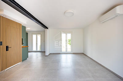 Maison - 98 m² - 3 pièces