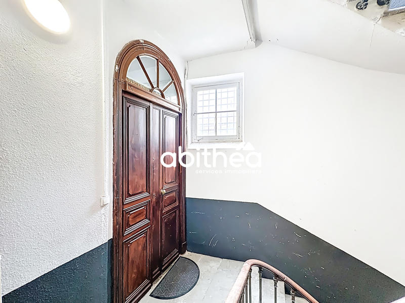 Appartement - 190 m² - 5 pièces