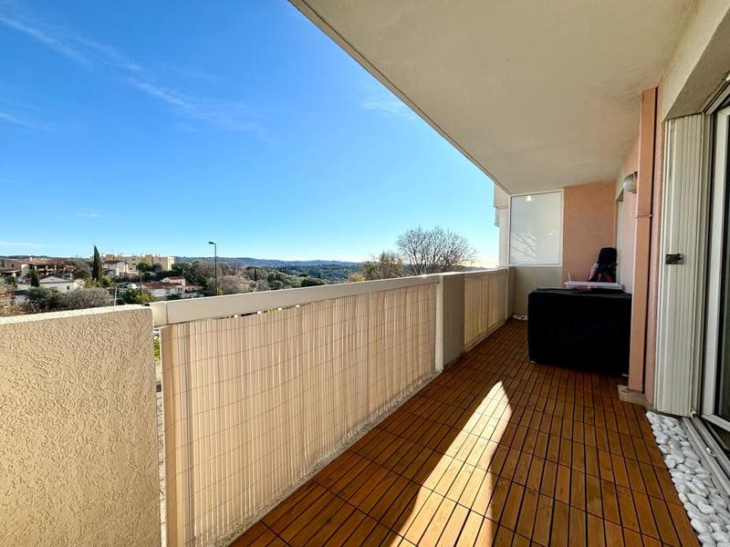 Appartement - 77 m² - 4 pièces