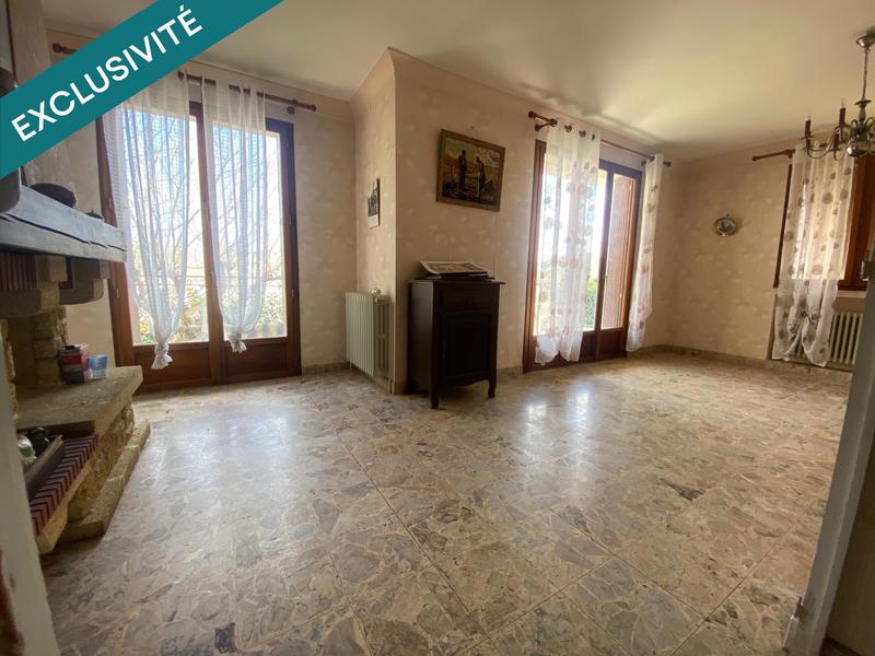 Maison - 233 m² - 9 pièces