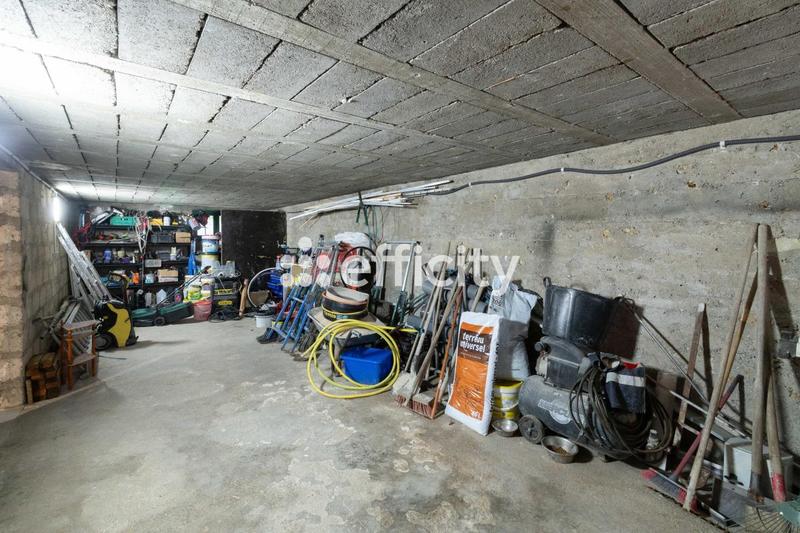 Pavillon - 100 m² - 5 pièces