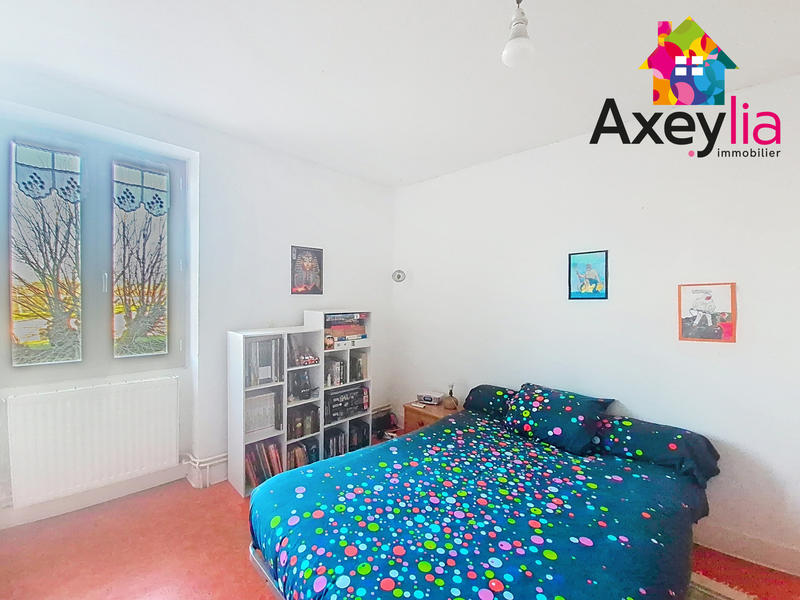 Maison - 143 m² - 8 pièces