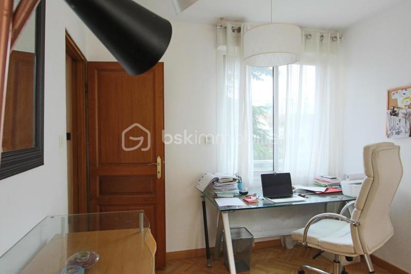 Appartement - 103 m² - 5 pièces