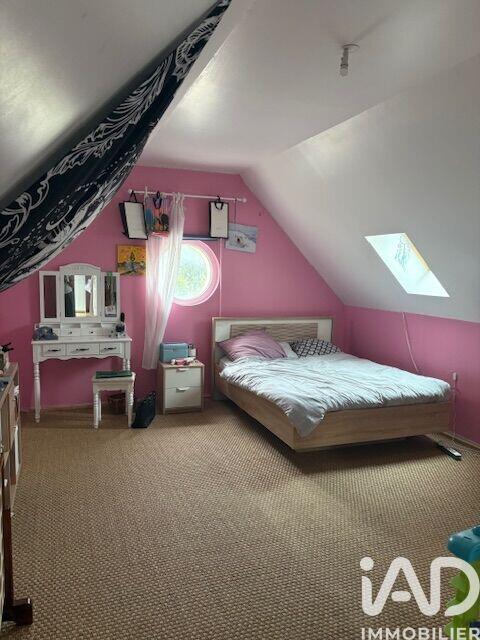 Maison - 255 m² - 8 pièces