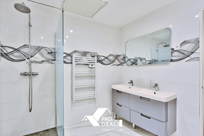 Maison - 167 m² - 7 pièces