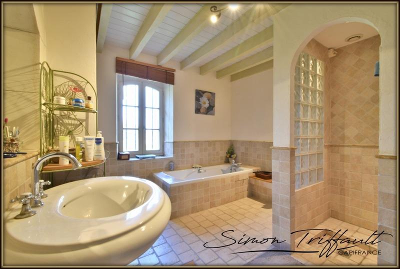 Maison bourgeoise - 255 m² - 8 pièces