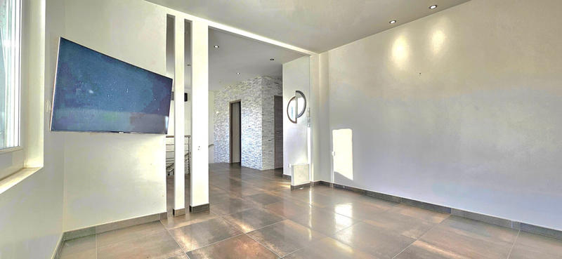 Appartement - 107 m² - 4 pièces