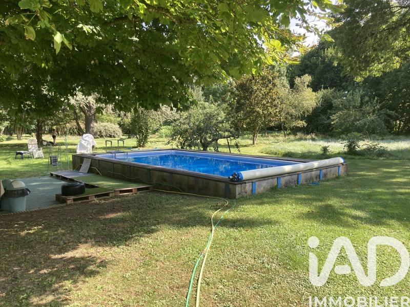 Maison - 425 m² - 11 pièces