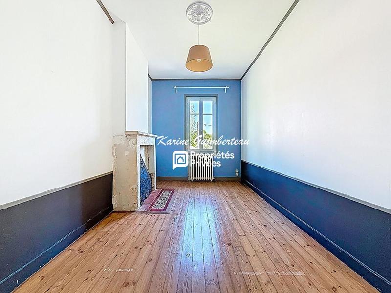 Maison - 208 m² - 6 pièces