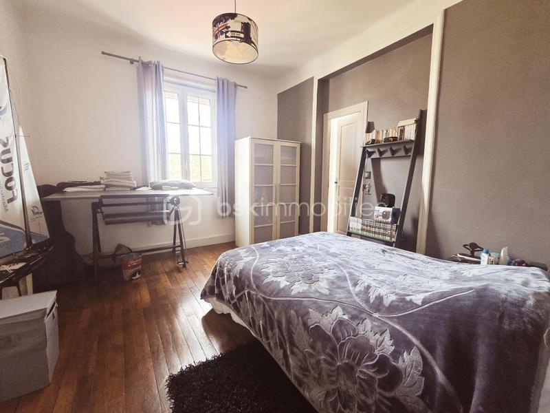 Propriété - 200 m² - 5 pièces