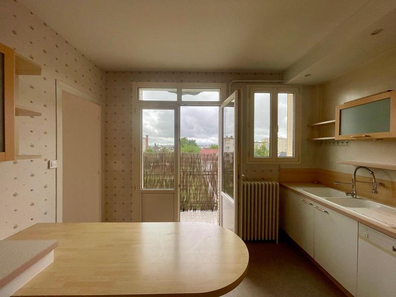 Appartement - 98 m² - 4 pièces