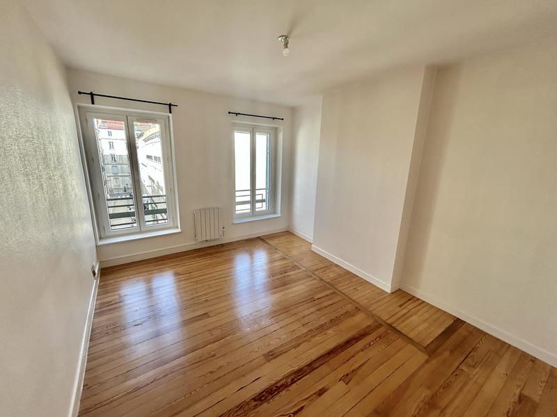 Appartement - 99 m² - 4 pièces