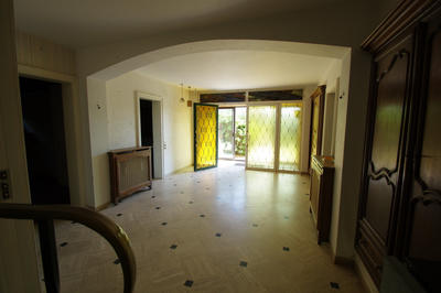 Maison - 287 m² - 10 pièces