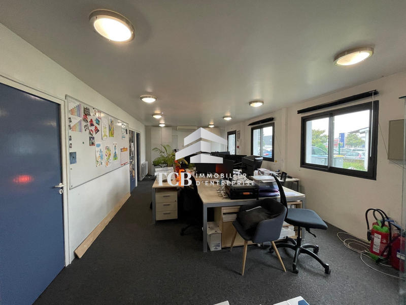 Bureau - 612 m²