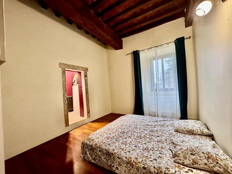 Demeure - 202 m² - 8 pièces