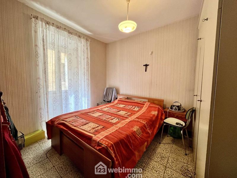 Maison - 172 m² - 9 pièces