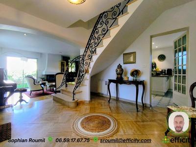 Maison - 151 m² - 6 pièces