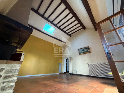 Maison - 94 m² - 5 pièces