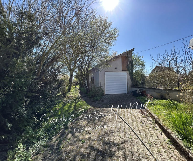 Maison - 168 m² - 8 pièces