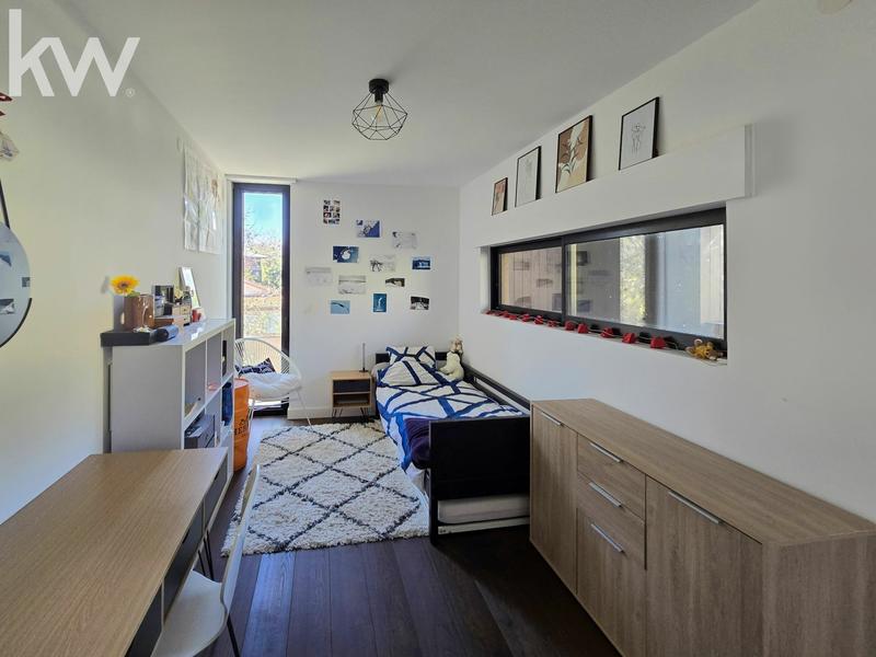 Maison contemporaine - 196 m² - 6 pièces