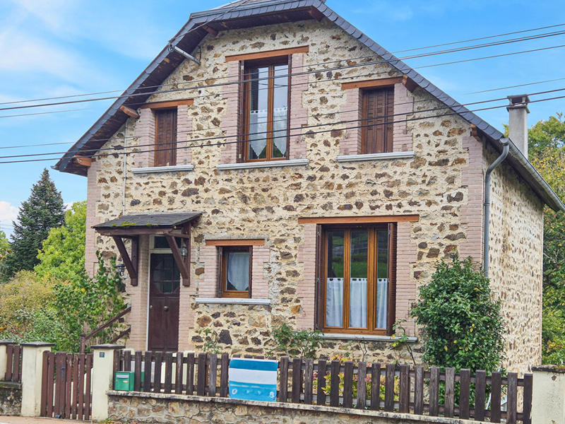 Maison - 85 m² - 6 pièces