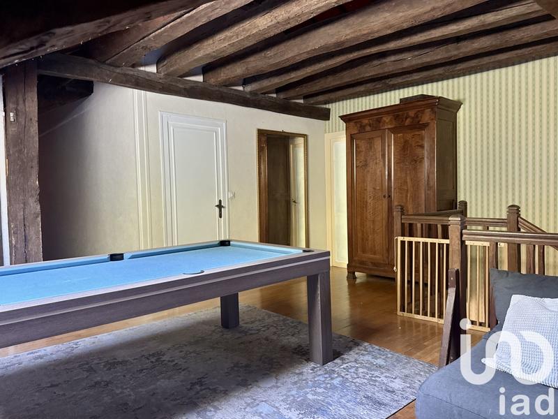 Maison - 300 m² - 8 pièces