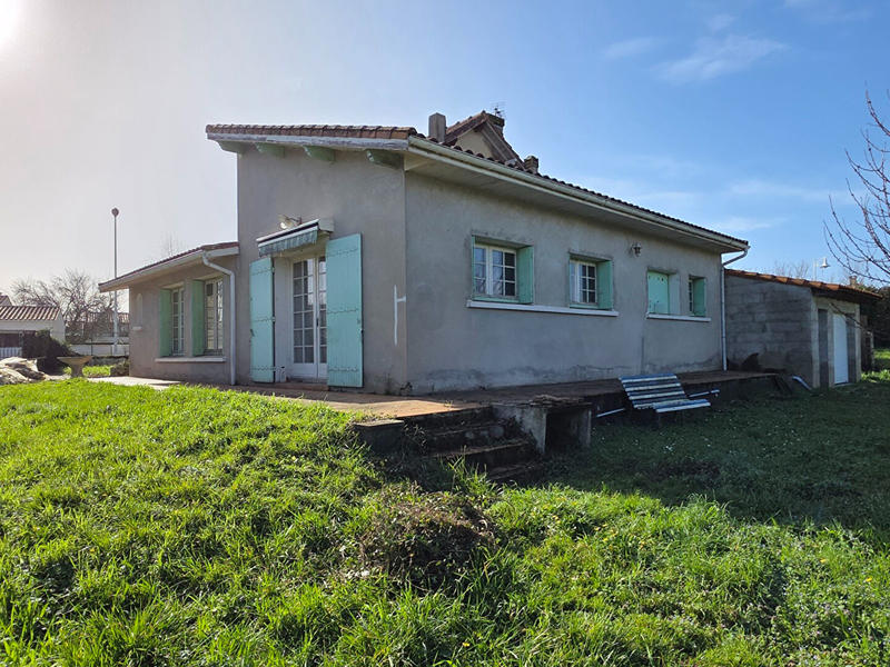 Maison - 202 m² - 7 pièces