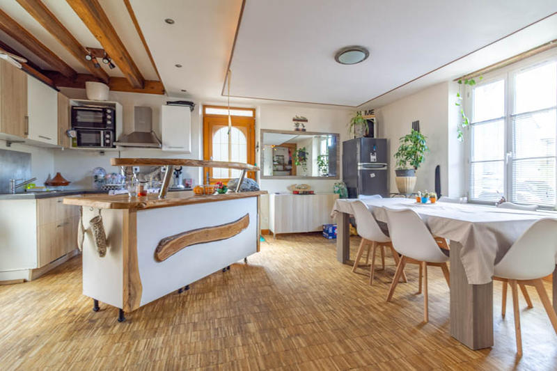 Immeuble - 180 m² - 10 pièces