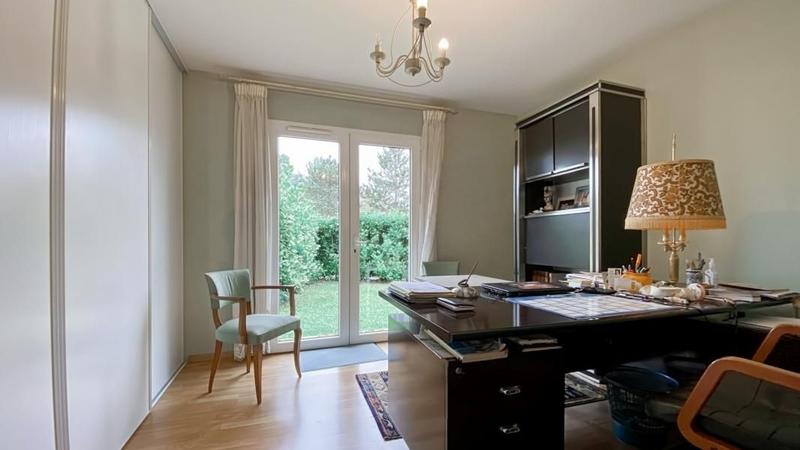 Propriété - 210 m² - 10 pièces