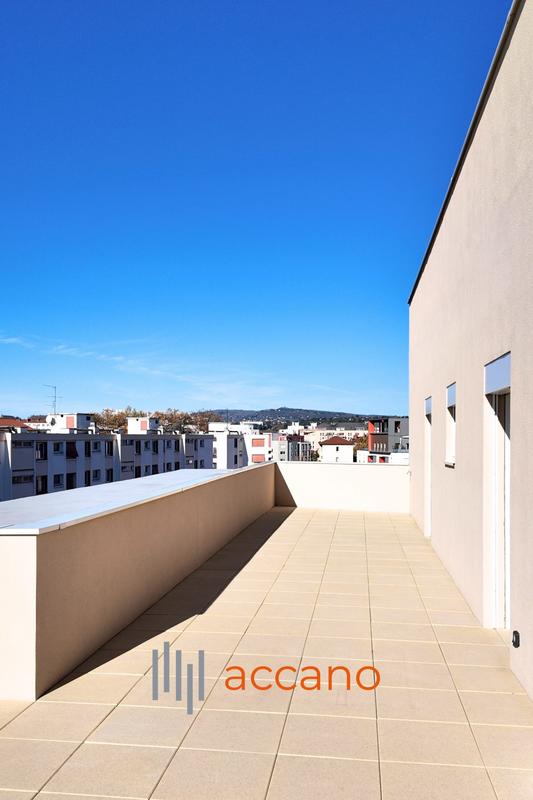 Appartement - 112 m² - 5 pièces