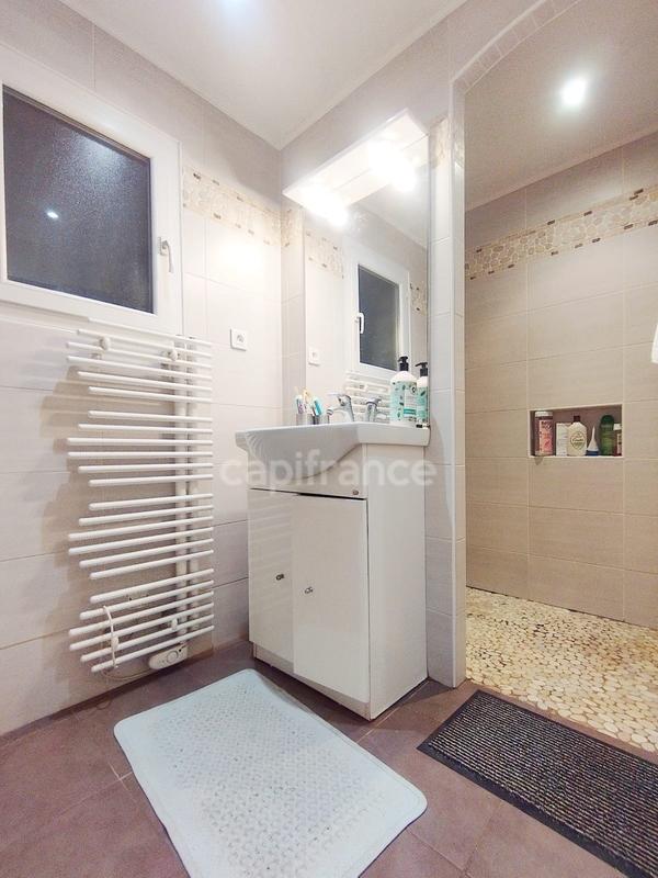 Maison - 156 m² - 7 pièces