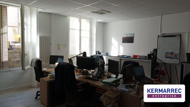 Bureau - 145 m²