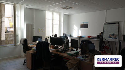 Bureau - 145 m²