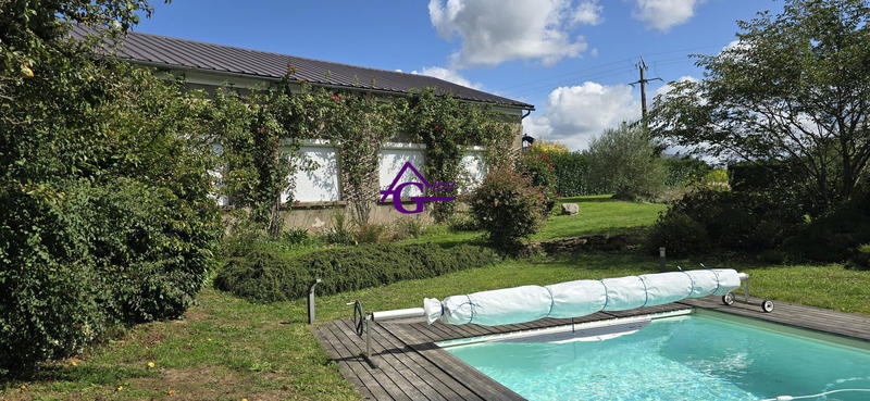 Maison ancienne - 215 m² - 6 pièces