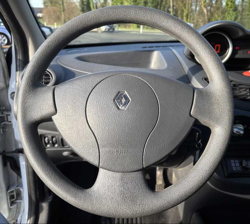 Renault Twingo II 1.2 16v 75ch