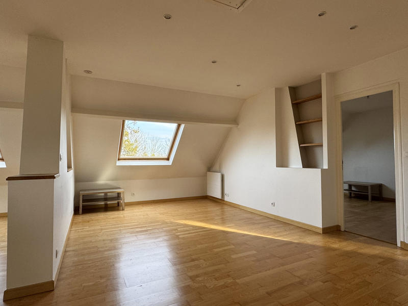 Maison - 176 m² - 7 pièces