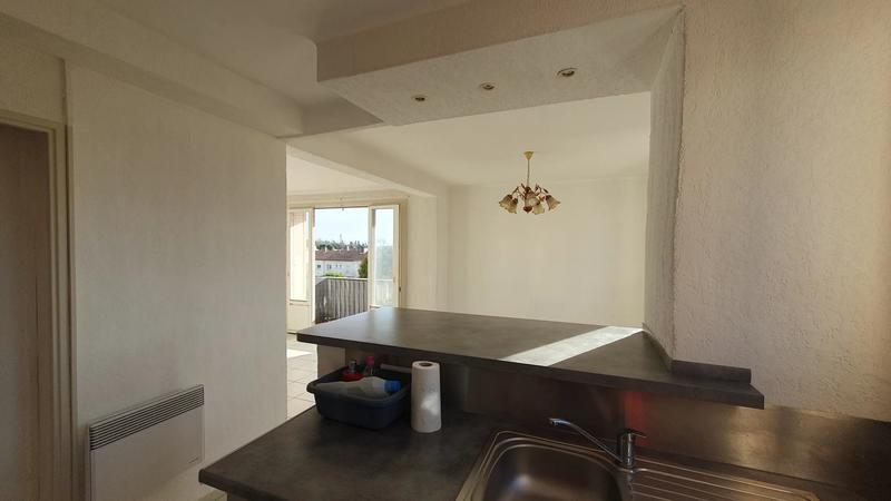 Appartement - 80 m² - 5 pièces