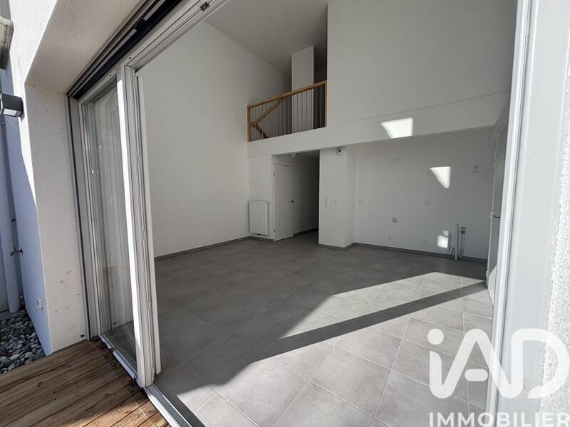 Maison de ville - 88 m² - 4 pièces