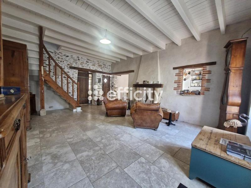 Maison en pierre - 173 m² - 6 pièces