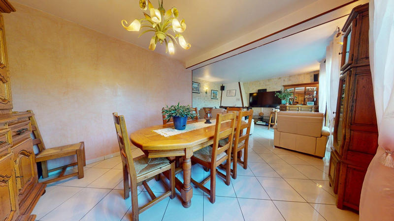 Maison - 108 m² - 6 pièces