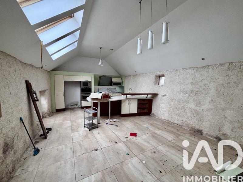 Maison - 267 m² - 11 pièces