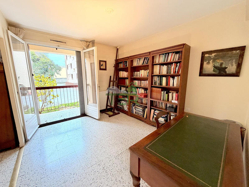 Appartement - 71 m² - 2 pièces