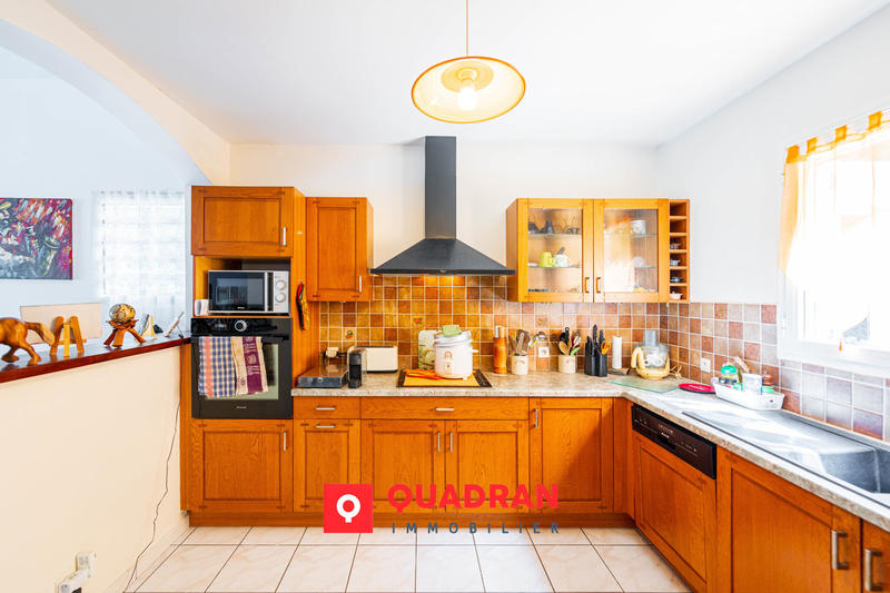 Maison - 95 m² - 5 pièces