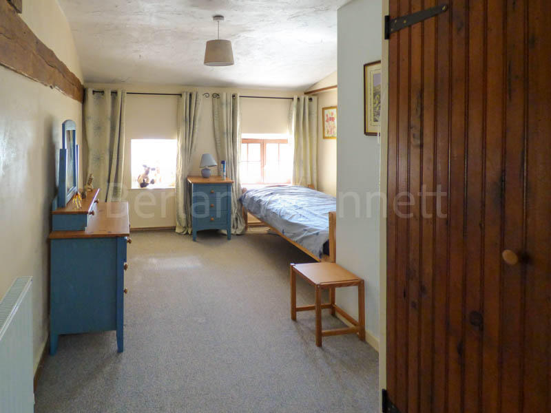 Maison en pierre - 224 m² - 8 pièces